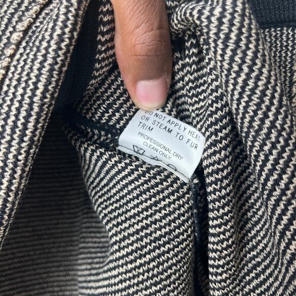 St. John Black Cream Striped Knit Wool Button Zip Up Cardigan Jacket Size 12 - Picture 7 of 9